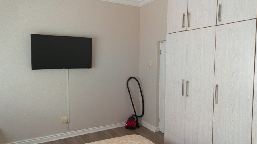 4 Bedroom Property for Sale in Beacon Bay Eastern Cape